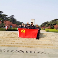 不忘初心--淮海戰(zhàn)役紀(jì)念塔緬懷革命先烈活動(dòng)